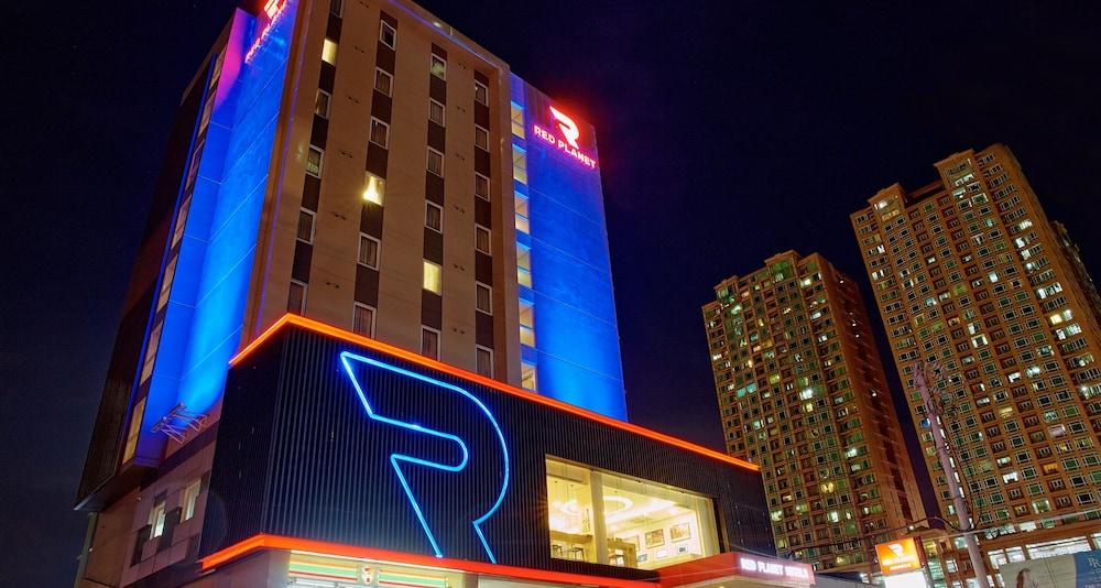 Red Planet Makati Amorsolo Makati City Exterior foto