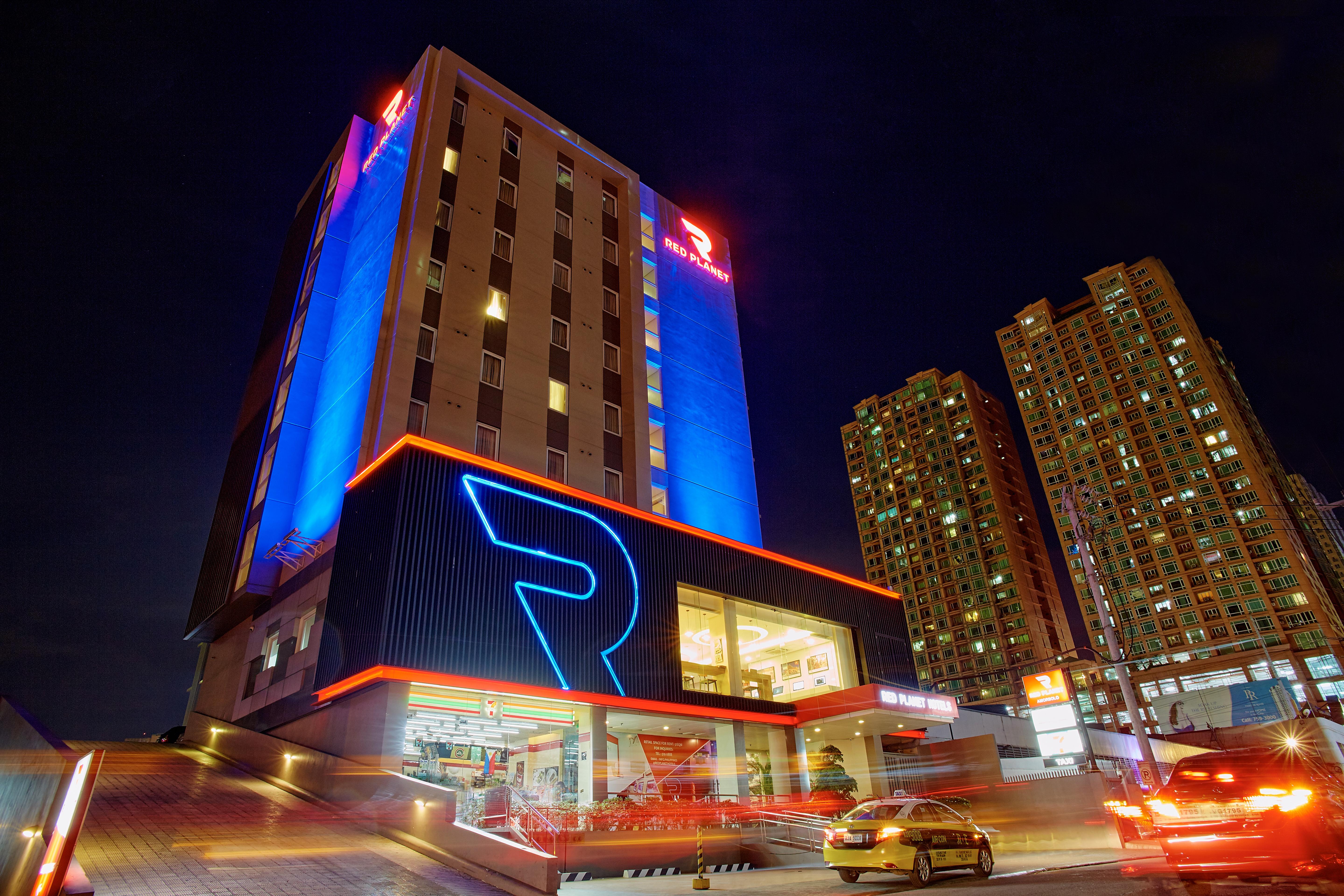 Red Planet Makati Amorsolo Makati City Exterior foto